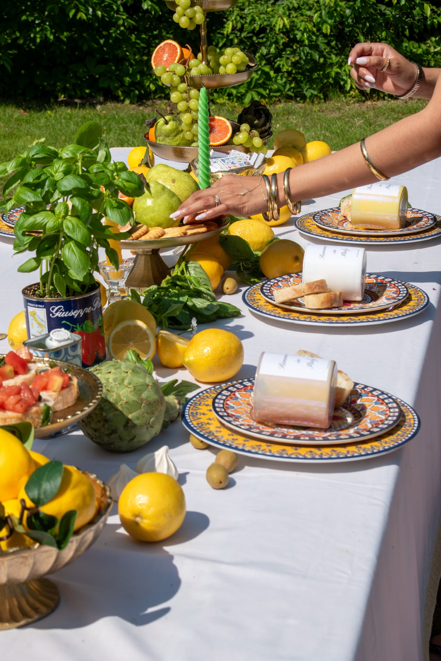 Caviar and Gossip - Peach Mango Bellini